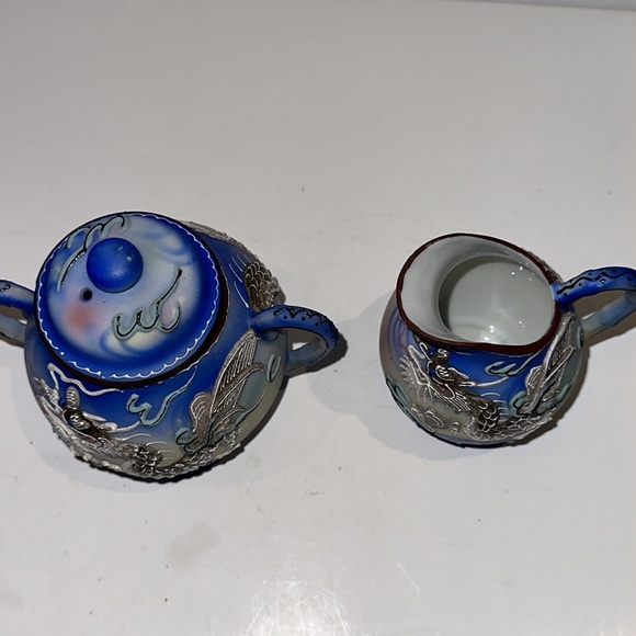Vintage Japanese Moriage Dragon Sugar & Cream Set - Picture 6 of 8